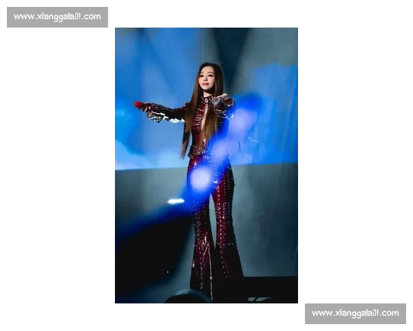 张靓颖超女比赛精彩表现回顾 从默默无闻到闪耀舞台的成长历程